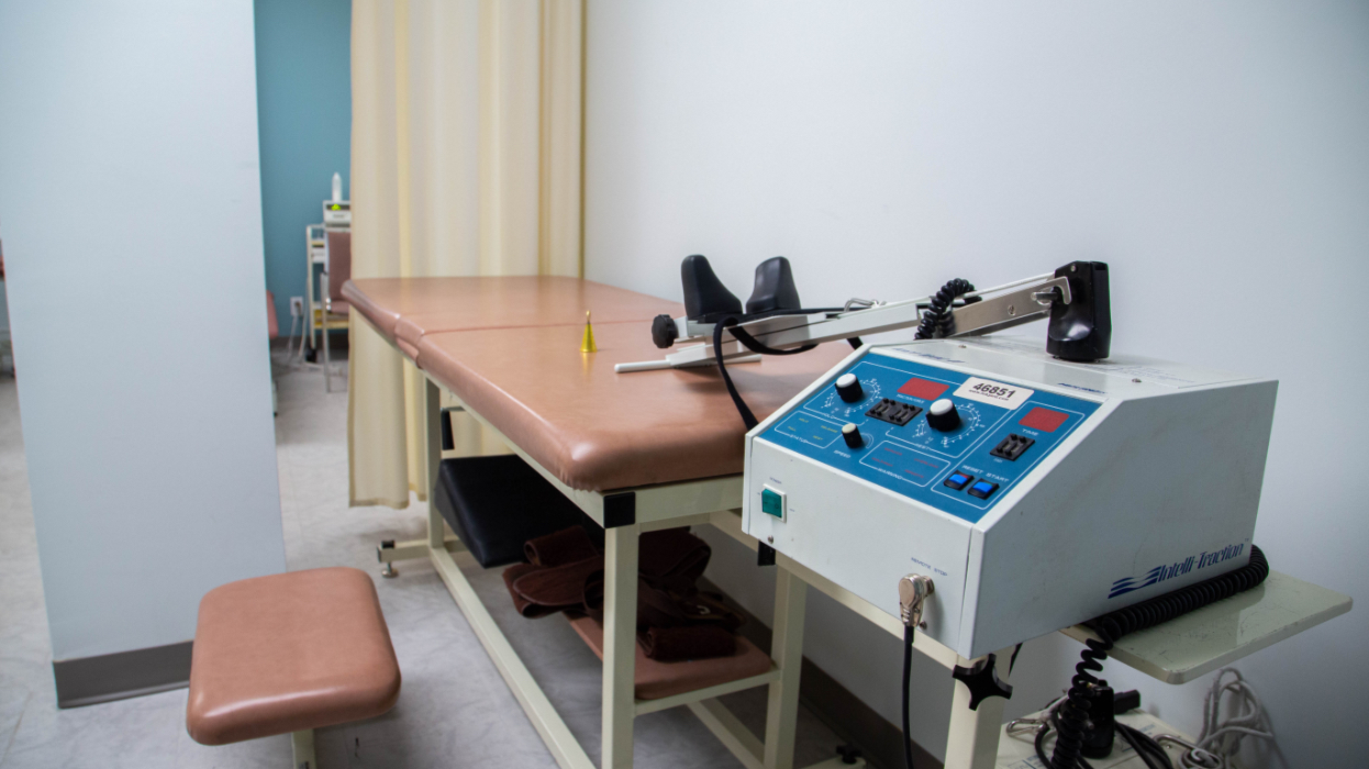 decompression machine in our physiotherapy room at our Wynford location